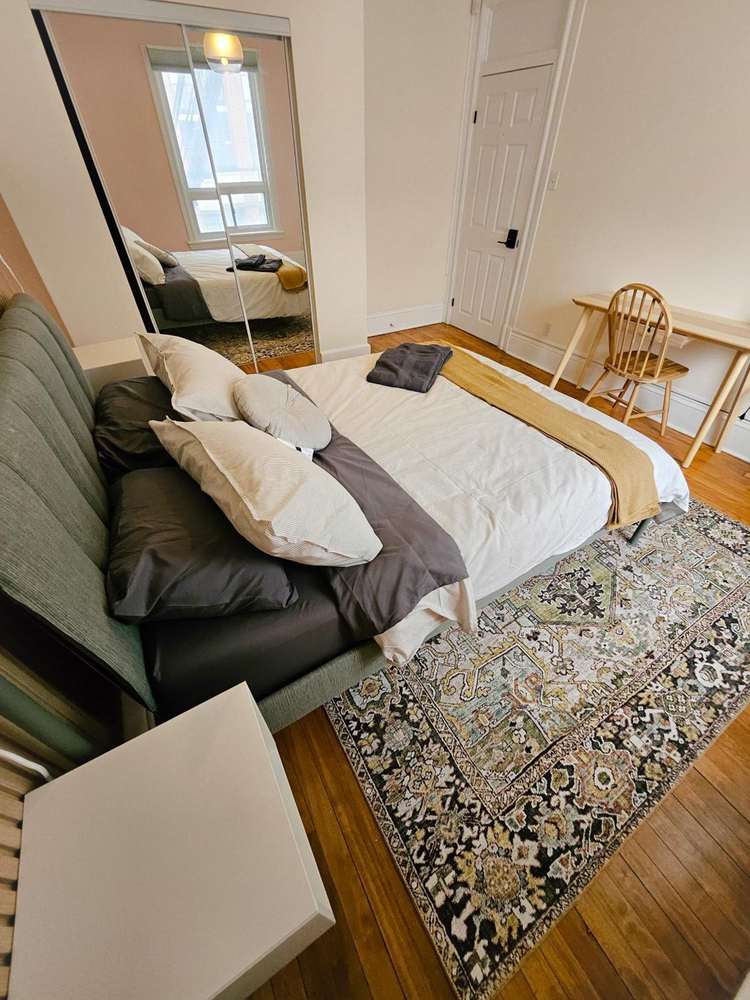 Ottawa Downtown Cozy Guesthouse المظهر الخارجي الصورة